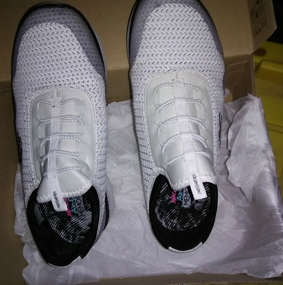 Skechers shoes